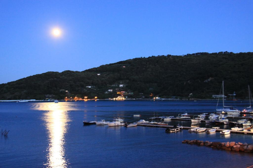 La Villetta Porto Venere Ruang foto
